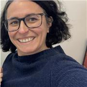 laureata in servizio sociale, con esperienza nelle scuole elementari e con i bambini, offre lezioni